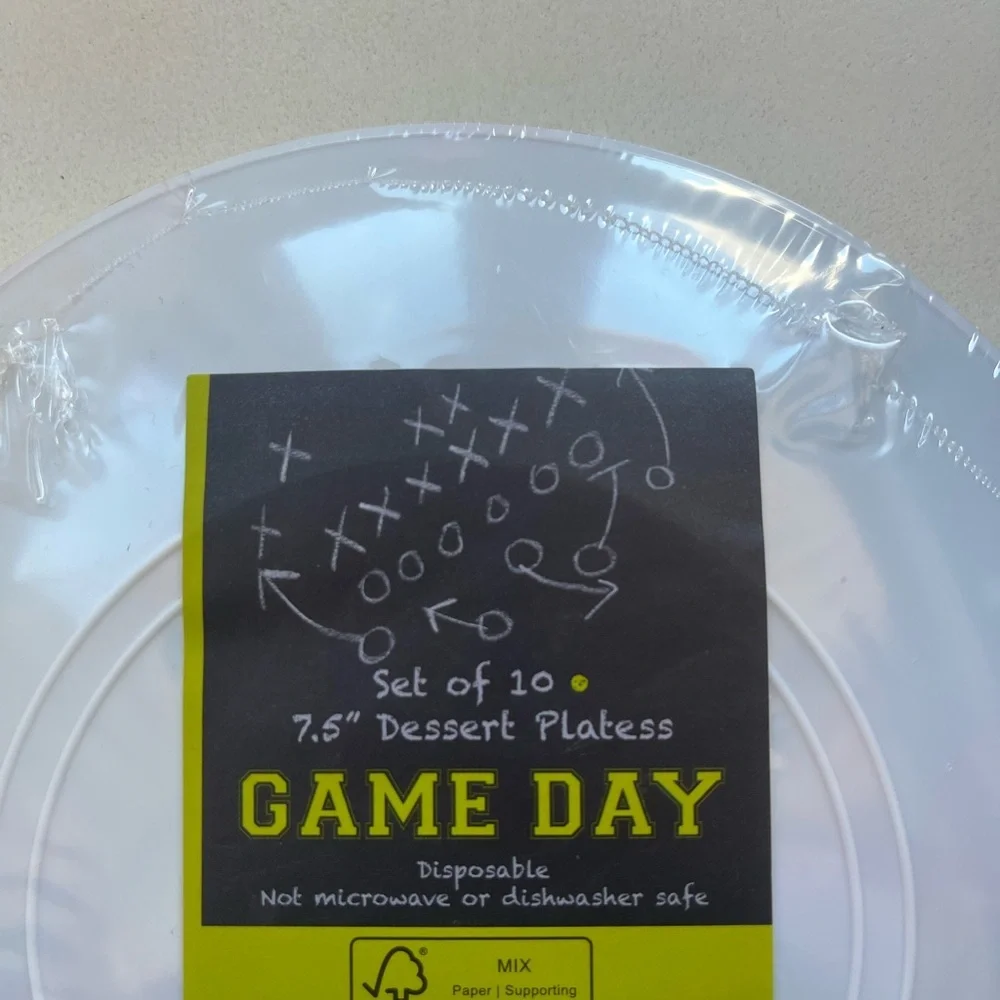 Set of 10 Festive Green Dessert/Appetizer Plates with Football Bows